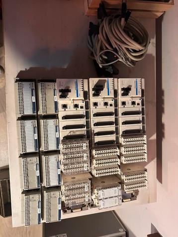 3x Telemecanique m340 DI/DO/AI/AO beschikbaar voor biedingen