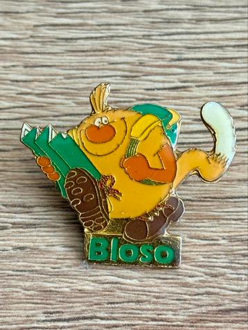 Bloso Vintage Pin beschikbaar voor biedingen