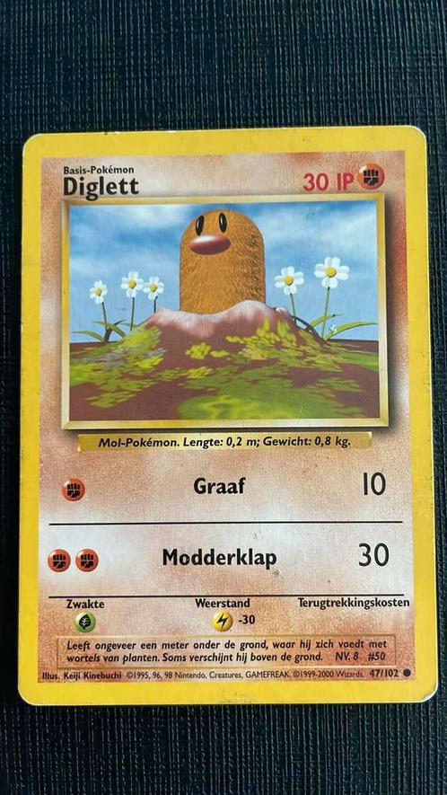 Diglett Base 47/102, Hobby en Vrije tijd, Verzamelkaartspellen | Pokémon, Zo goed als nieuw, Losse kaart, Ophalen of Verzenden