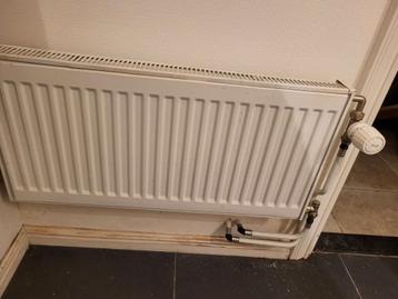 Radiator 80 cm x 40 cm Danfoss kleur Wit beschikbaar voor biedingen