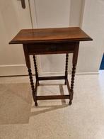 Antiek tafeltje met lade, Antiek en Kunst, Antiek | Meubels | Tafels, Ophalen