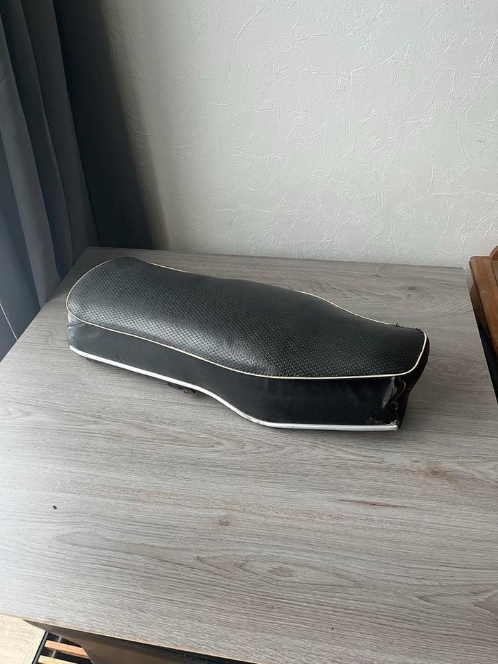 Batavus Supersport Oldtimer Brommer Zadel, Fietsen en Brommers, Brommeronderdelen | Oldtimers, Gebruikt, Batavus, Zadel, Ophalen of Verzenden