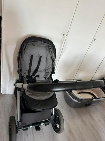 Transit Mutsy 3 in 1 Combi Kinderwagen Grijs beschikbaar voor biedingen