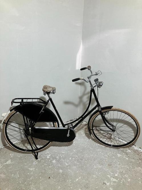 Antieke oma/opoe fiets, Fietsen en Brommers, Fietsen | Oldtimers, 47 tot 51 cm, Jaren '50, Ophalen