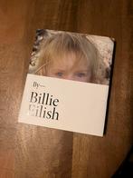 By - Billie Eilish / billie eilish boek, Verzamelen, Muziek, Artiesten en Beroemdheden, Ophalen of Verzenden, Zo goed als nieuw