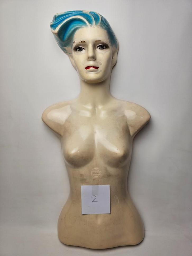 Vintage Mannequin Buste Blauw Haar - Brocante Fashino no 2, Antiek en Kunst, Curiosa en Brocante, Ophalen