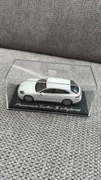 Minichamps 1:43 Porsche Turbo S E-hybrid Panamera wit, Hobby en Vrije tijd, Modelauto's | 1:43, Ophalen of Verzenden, Zo goed als nieuw