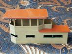 Oud trein seinhuis uit Engeland van Hornby Dublo 16,5 cm.