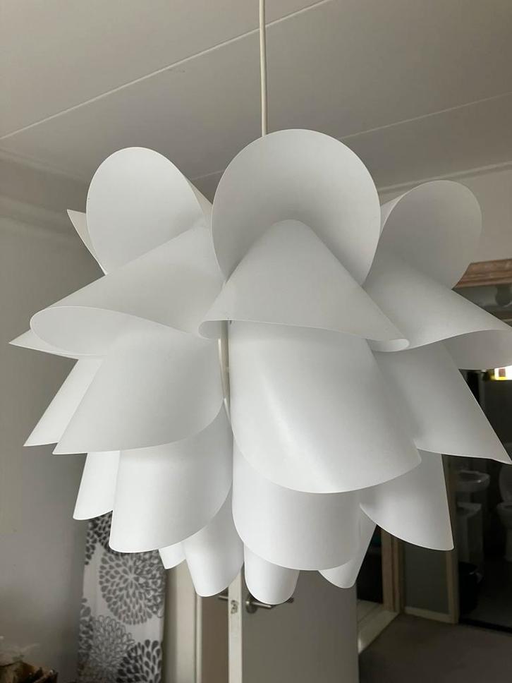 Ikea hanglamp ( wit), Huis en Inrichting, Lampen | Hanglampen, Gebruikt, Minder dan 50 cm, Ophalen