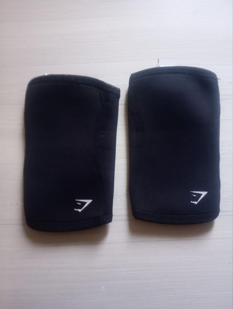 Knie sleeves gymshark maat L, Sport en Fitness, Ophalen of Verzenden, Zo goed als nieuw, Benen, Overige typen