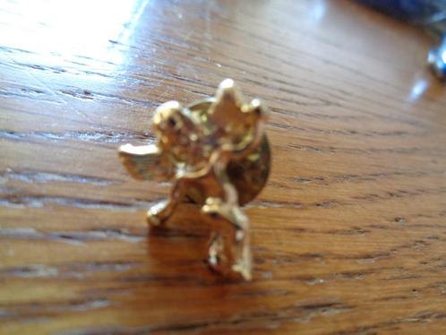 verguld bescherm engeltje  voor op de jas nr br 05, Sieraden, Tassen en Uiterlijk, Broches, Nieuw, Overige materialen, Goud, Ophalen of Verzenden