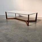 Design salontafel, Ophalen