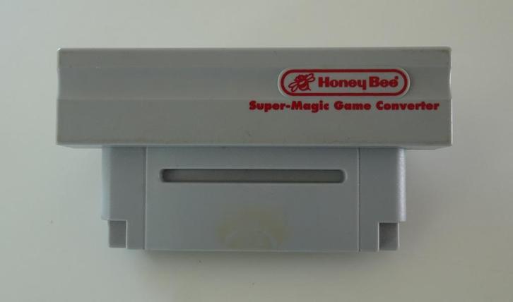 Honey Bee Super Magic Game Converter voor Super Nintendo, Spelcomputers en Games, Games | Nintendo Super NES, Zo goed als nieuw