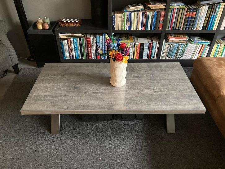 Salontafel Lamulux stone 135x67cm in nieuwstaat, Huis en Inrichting, Tafels | Salontafels, Zo goed als nieuw, Minder dan 50 cm