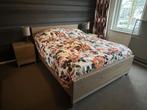 Complete slaapkamer; bed, kast, nachtkastjes, dressoir, Ophalen, Gebruikt, Tweepersoons, Strak modern eikenhout met metalen poten.