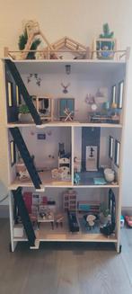 Modern eigengemaakt Poppenhuis + toebehoren, 80x40x35(hxbxd), Ophalen, Poppenhuis