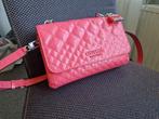 Roze Guess Tas - Schoudertasje, Ophalen of Verzenden, Gebruikt, Roze, Schoudertasje