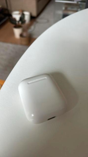 Airpods 2 case  beschikbaar voor biedingen