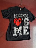Fun shirt Alcohol loves me, Ophalen of Verzenden, Zo goed als nieuw, Maat 48/50 (M), Zwart