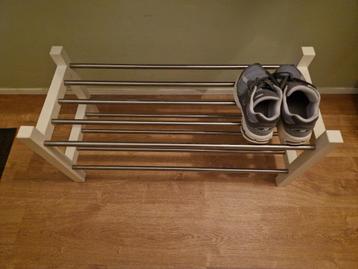 Schoenenrek beschikbaar voor biedingen
