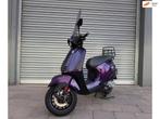 Vespa Bromscooter Sprint 4T Custom Led midnight purple full, Gebruikt, Overige modellen, 50 cc