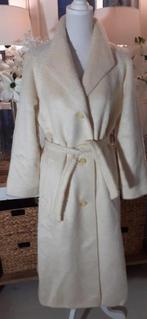 Chique, exclusieve Crème Lama/Alpaka mantel Hawela, 38-40/M., Kleding | Dames, Jassen | Winter, Verzenden, Zo goed als nieuw, Maat 38/40 (M)
