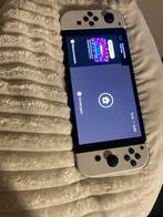 Nintendo Switch OLED - Console, Joy-Cons & Oplader, Ophalen, Gebruikt, Overige genres, 1 speler