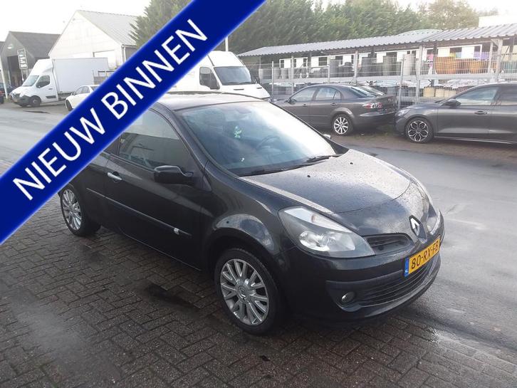 Renault Clio 1.6-16V Dynamique Luxe (bj 2005), Auto's, Renault, Bedrijf, Te koop, Clio, ABS, Airbags, Airconditioning, Alarm, Boordcomputer