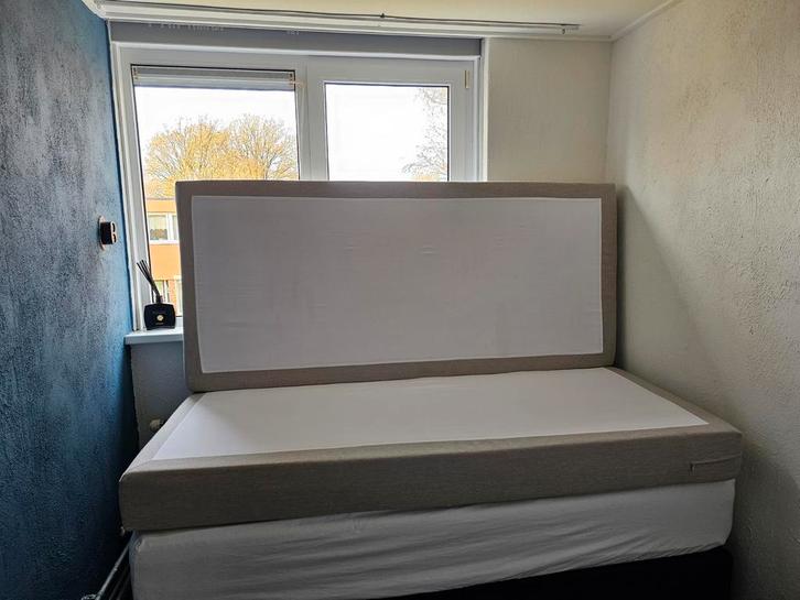 Matras 180x200 Crème, Huis en Inrichting, Slaapkamer | Bedden, Zo goed als nieuw, Tweepersoons, 180 cm, 200 cm, Stof, Crème, Ophalen