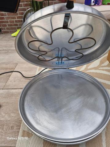 oven voor brood of pizza maken  beschikbaar voor biedingen