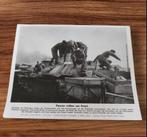 Duitse WO2 Panzer rollen zur Front Kriegsberichter foto, Verzenden, Landmacht, Duitsland, Foto of Poster