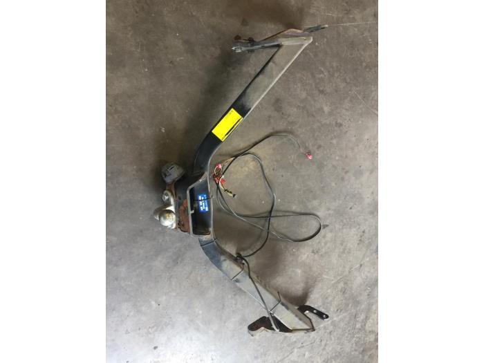 Trekhaak van een Kia Sorento, Auto-onderdelen, Ophanging en Onderstel, Kia, Gebruikt, 3 maanden garantie, Ophalen of Verzenden