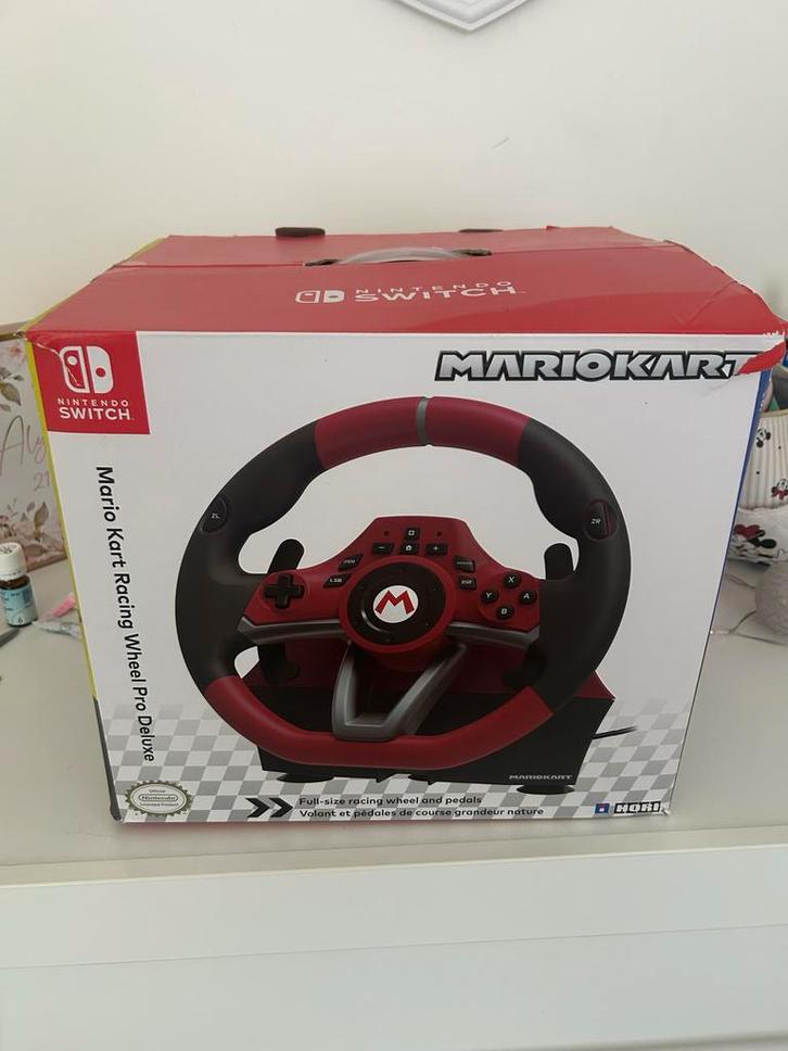 Mario Kart Racing Wheel Pro Deluxe Stuur, Spelcomputers en Games, Spelcomputers | Nintendo Consoles | Accessoires, Nieuw, Switch