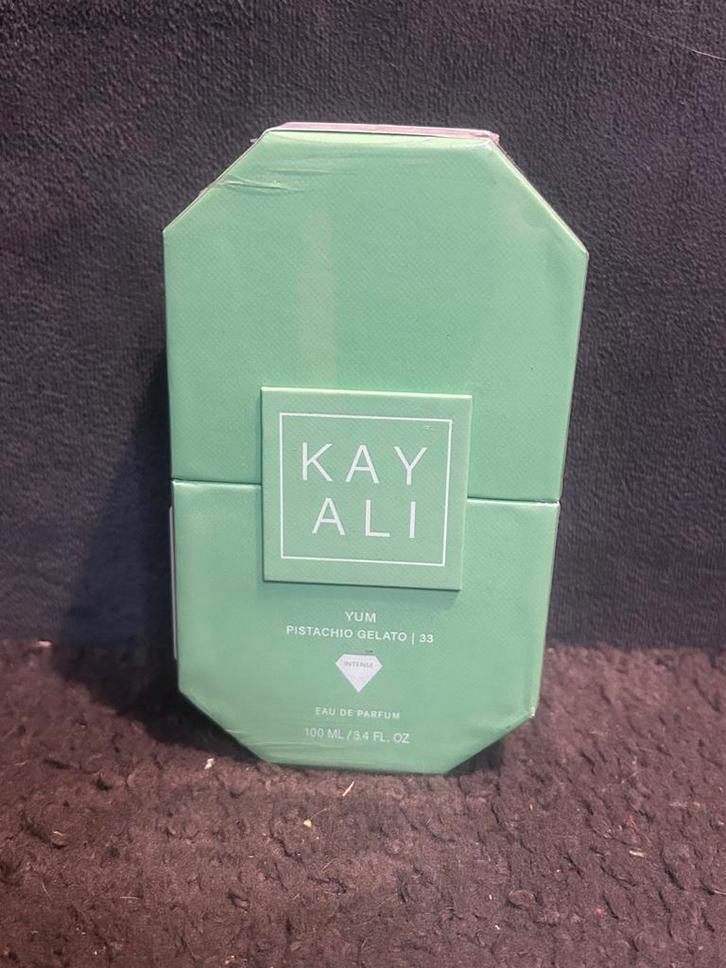 Kayali Yum Pistachio Gelato 33 - 100ml, Sieraden, Tassen en Uiterlijk, Uiterlijk | Parfum, Nieuw, Ophalen of Verzenden
