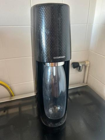 Soda stream met lege cilinder beschikbaar voor biedingen