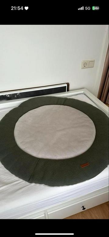 Rond Baby's Only boxkleed beschikbaar voor biedingen