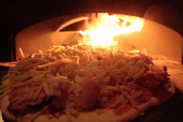 Pizza barbeque Ziipa beschikbaar voor biedingen