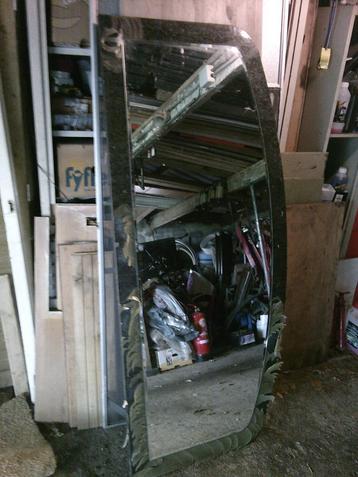 GRATIS Spiegel 180x80cm met verzet-rand beschikbaar voor biedingen