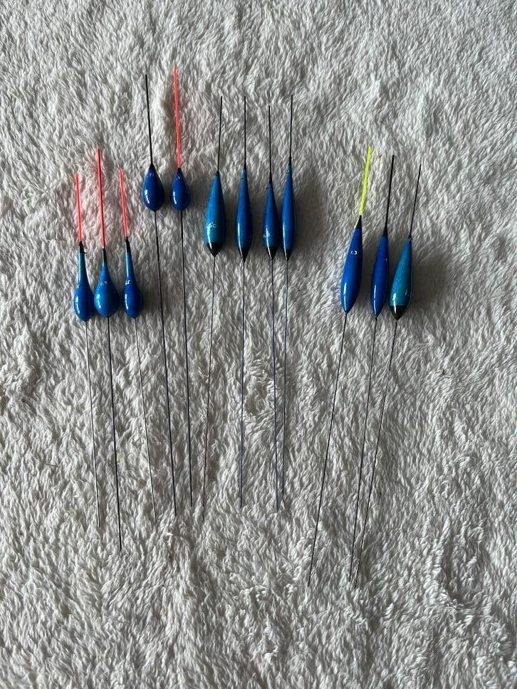 adv 321 / NIEUW mixset 12 dobbers handbouw extra afgelakt, Watersport en Boten, Hengelsport | Witvissen, Nieuw, Dobber of Lood