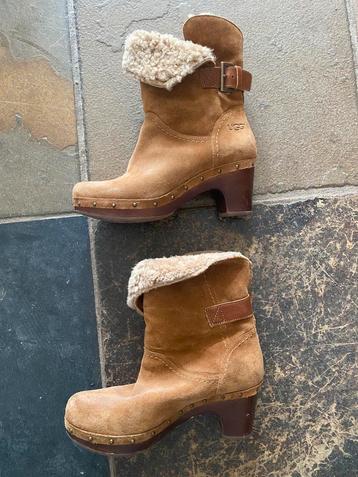 UGG dames laarsjes enkel laarsjes maat 38