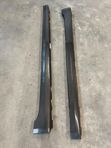 BMW 5-Serie G30 / G31 links en reschts zijskirts beschikbaar voor biedingen