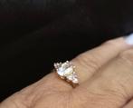 Gouden Vintage ring roze saffier en morganiet. 2025/451., ., Ophalen of Verzenden, ., Roze