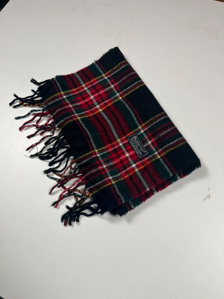 Burberry sjaal, Kleding | Heren, Mutsen, Sjaals en Handschoenen, Zo goed als nieuw, Muts, Overige maten, Ophalen of Verzenden