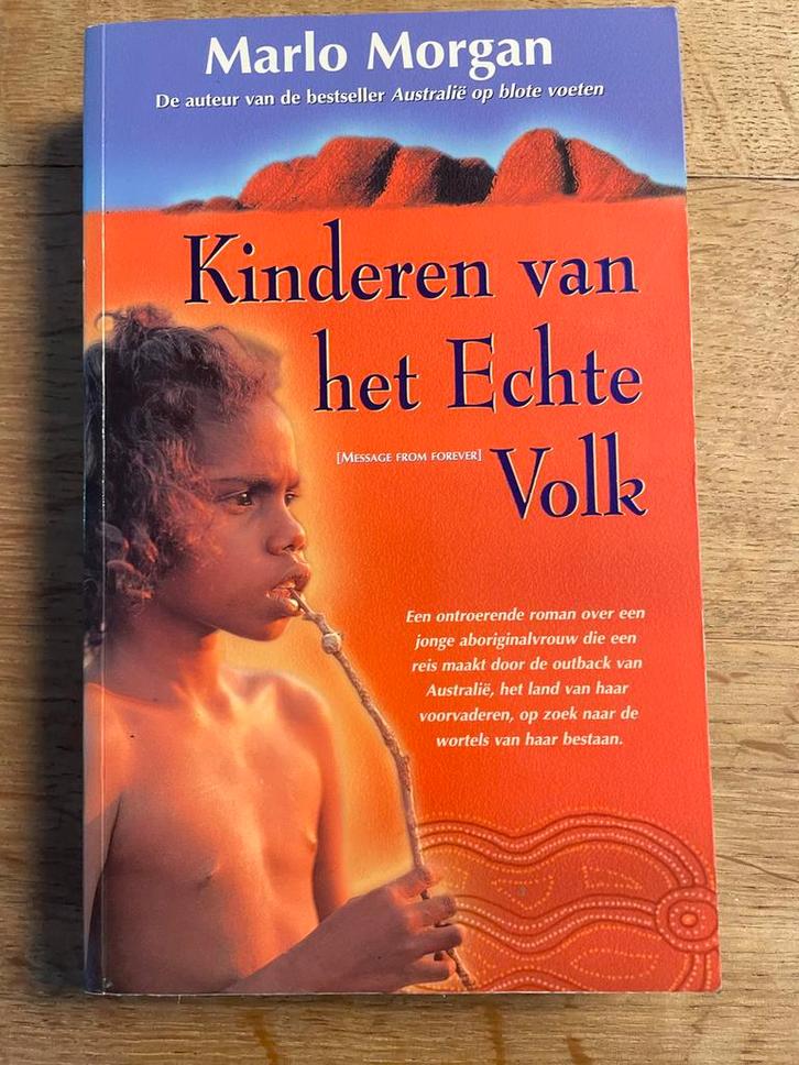 Kinderen van het Echte Volk - Marlo Morgan, Boeken, Reisverhalen, Gelezen, Australië en Nieuw-Zeeland, Ophalen of Verzenden