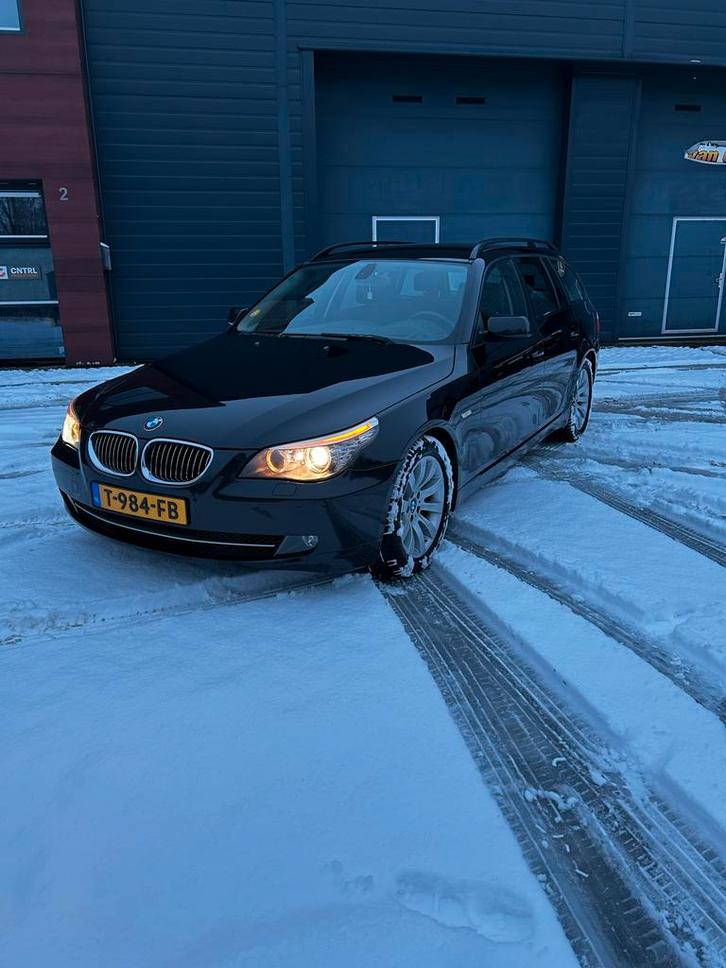 BMW 5-Serie 3.0 I 530 Touring 2007 Zwart, Auto's, BMW, Particulier, 5-Serie, Benzine, Stationwagon, Handgeschakeld, Geïmporteerd