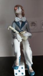 clown met saxofoon, op dobbelsteen, Spaans porselein, Ophalen of Verzenden, Zo goed als nieuw, Mens