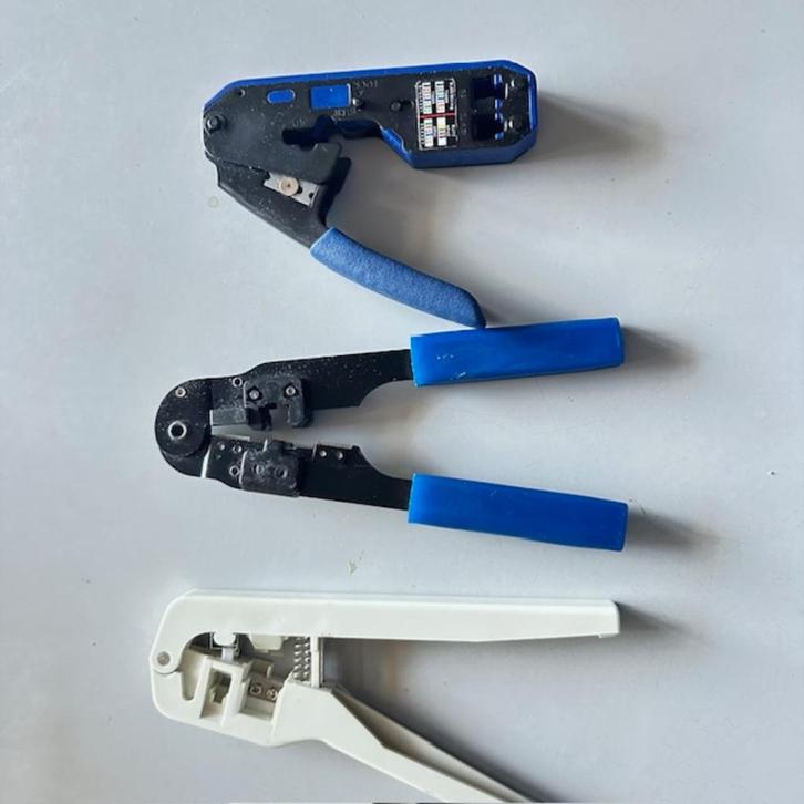 netwerk, Computers en Software, Netwerk switches, Zo goed als nieuw, Ophalen of Verzenden