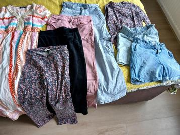 Kinder kleding beschikbaar voor biedingen