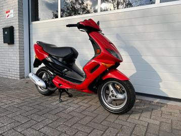 Peugeot Speedfight 1 zonder kenteken. Rijdt perfect!  beschikbaar voor biedingen