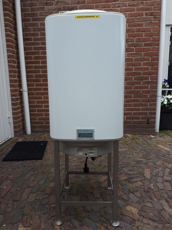 TEHUUR: boiler voor een tijdelijke warmwatervoorziening, Doe-het-zelf en Verbouw, Geisers en Boilers, Zo goed als nieuw, Boiler